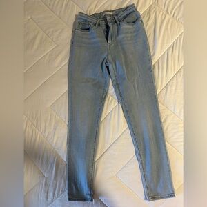 Levi’s 721 High Rise Skinny Jeans